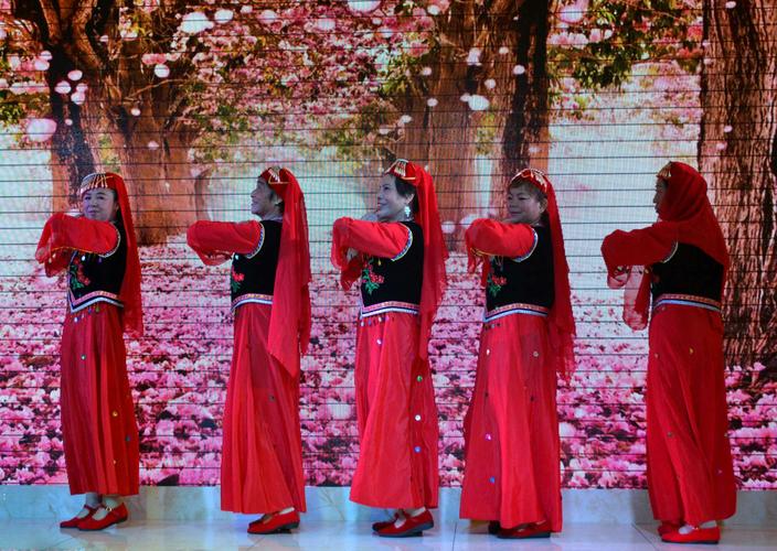 原創(chuàng)美篇(一)云南中老年文化藝術(shù)交流協(xié)會(huì)開(kāi)遠(yuǎn)辦事處聯(lián)誼會(huì)活動(dòng)2018.